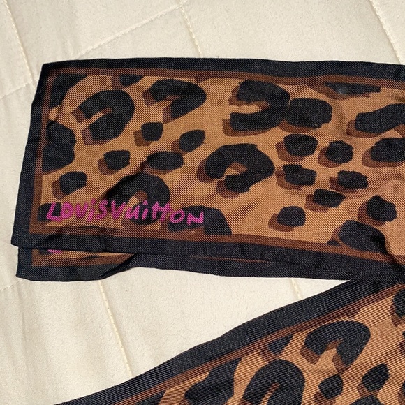 Louis Vuitton bandeau - Picture 2 of 2